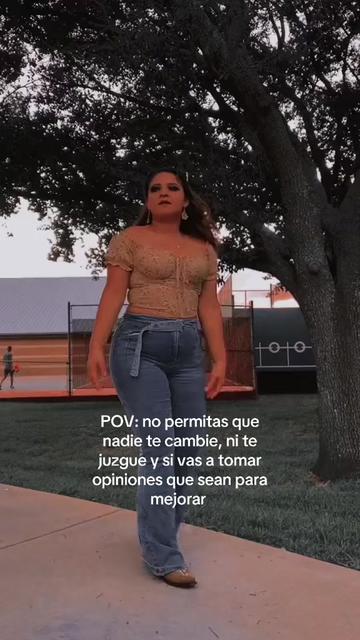 @Aly la salvi 🇸🇻