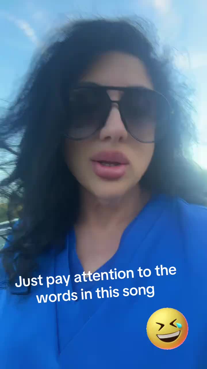 @Dolly_Canadezika
