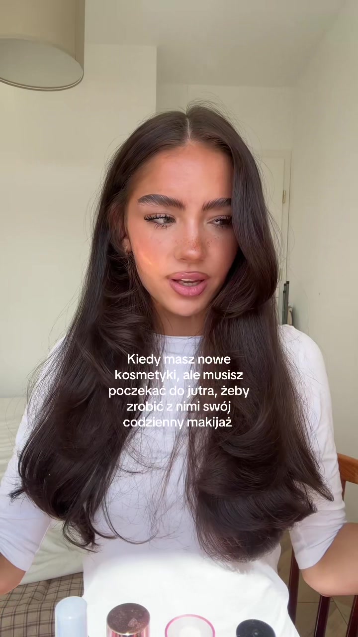 @gretakazaren𝜗ৎ