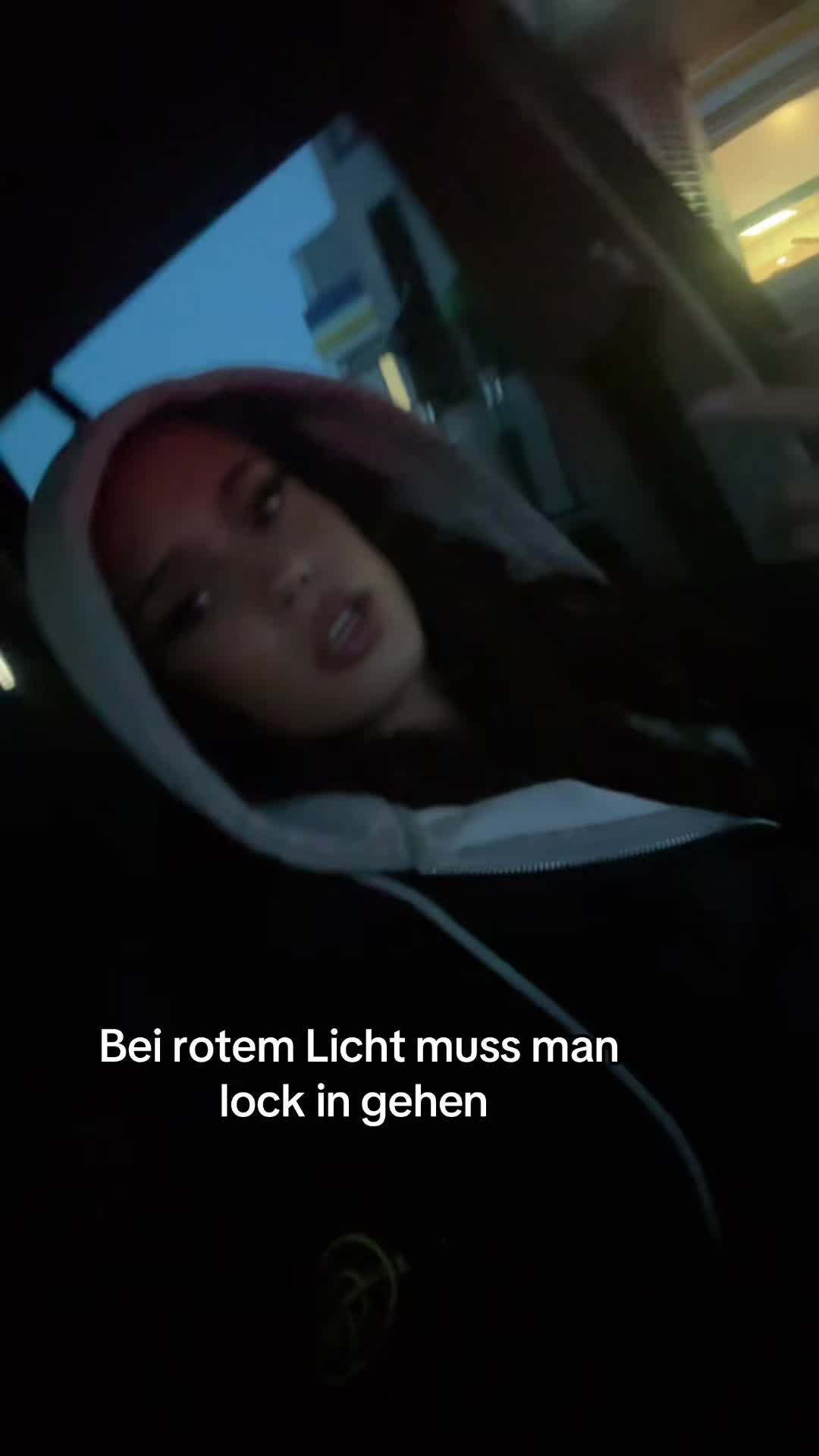 @nisahayro