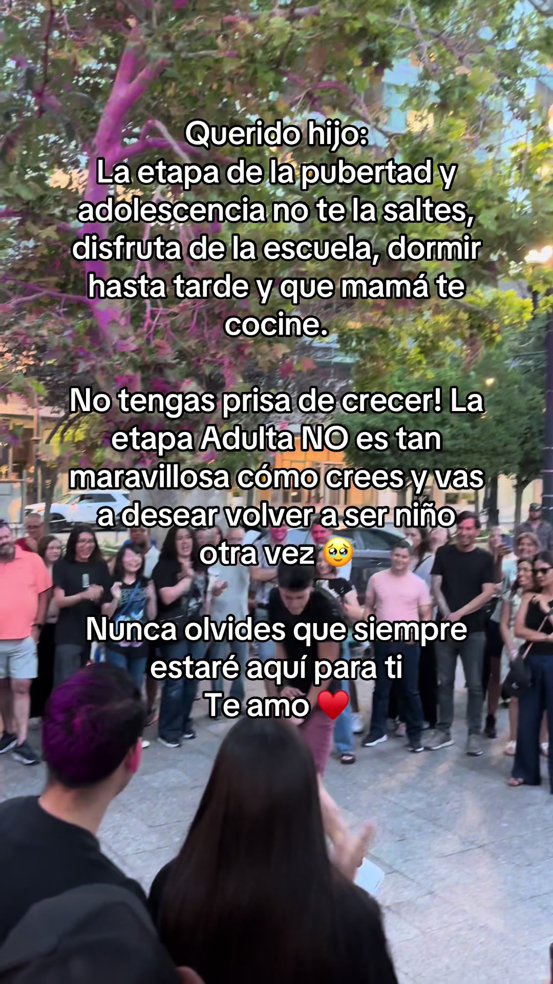@Mama Latina Moderna