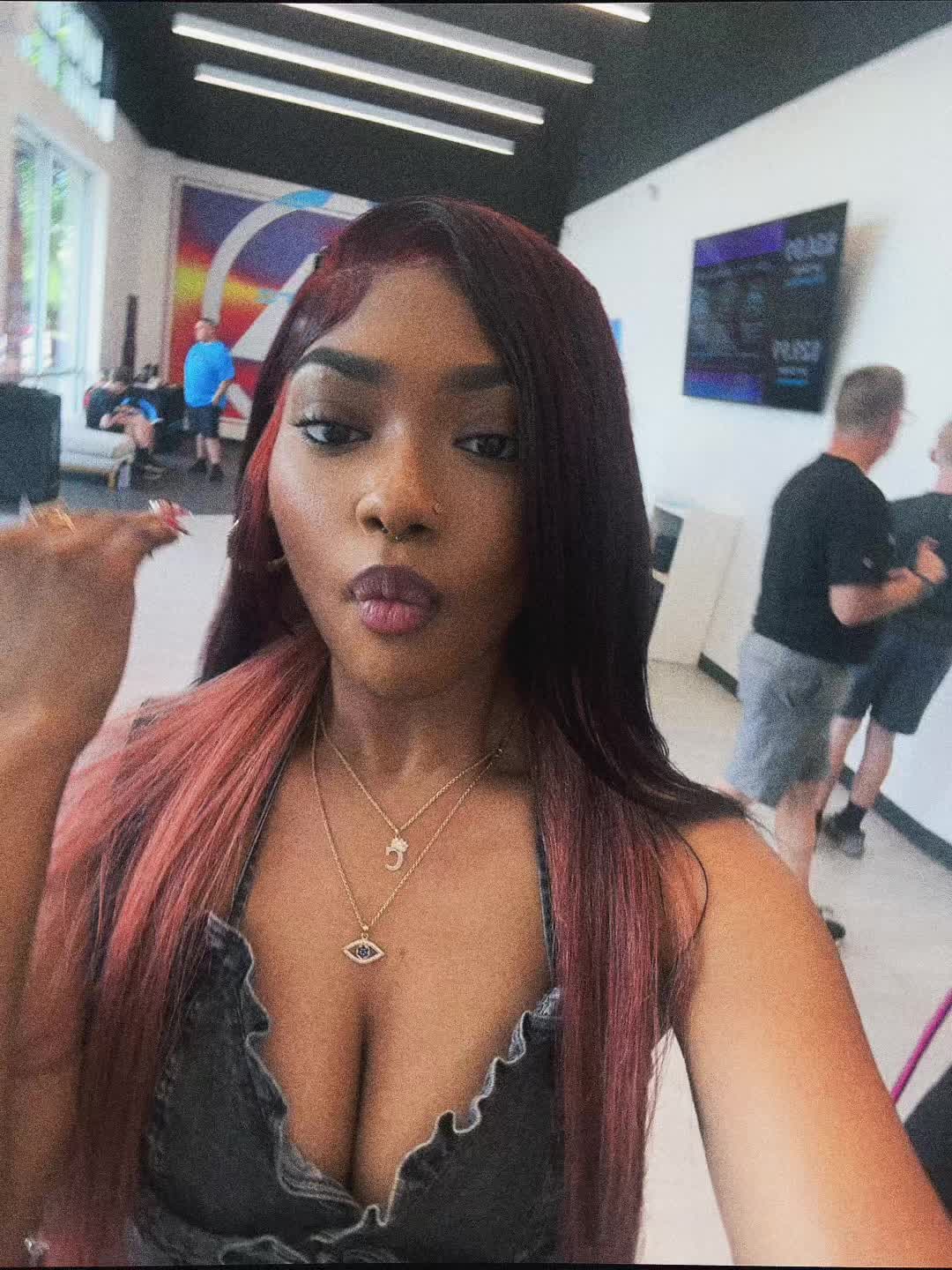 @tinaa💋&ensp;.