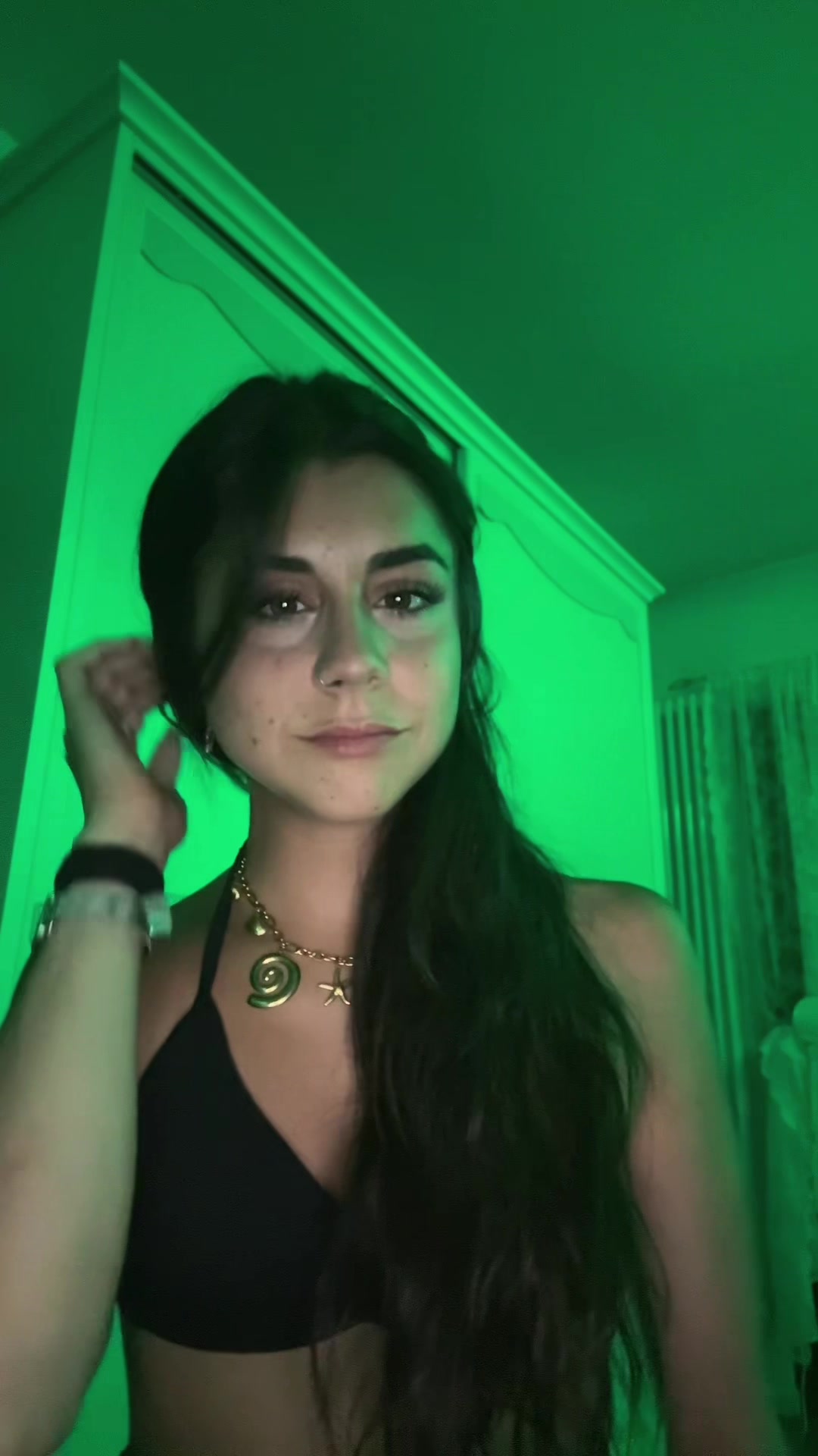 @𝐴𝑟𝑦
