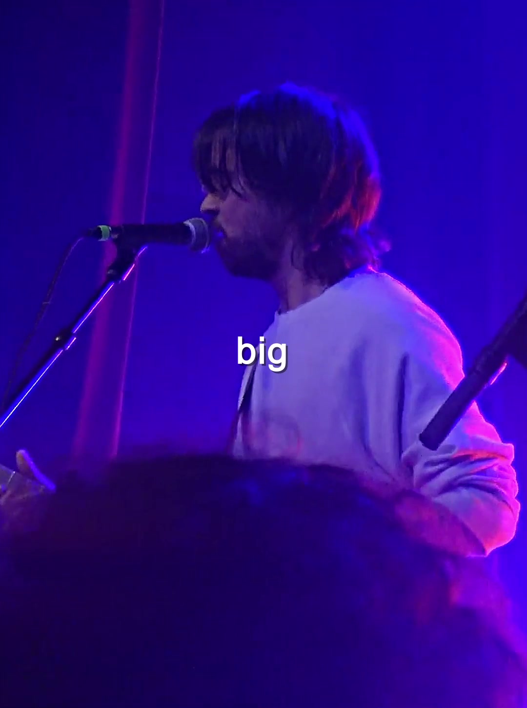 @alex g fan