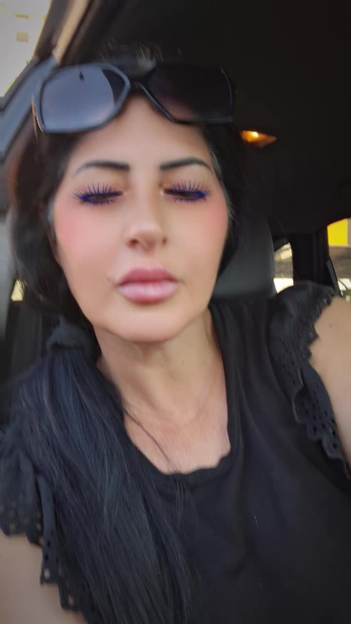 @Daniela Aurora