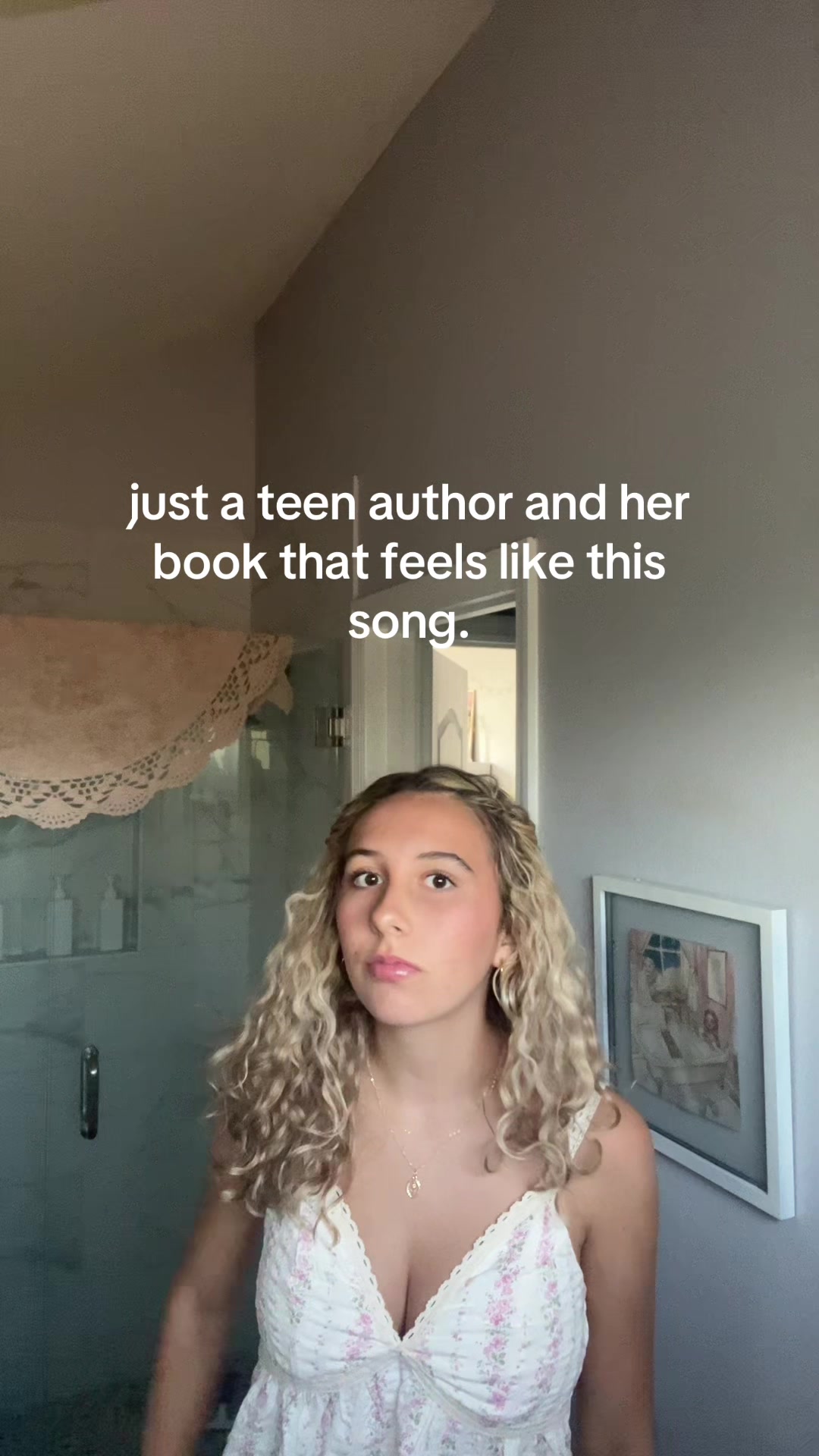 @Sophie Schweim | Author