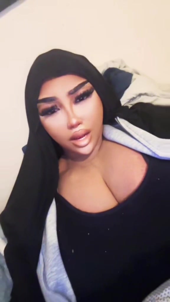 @👄
