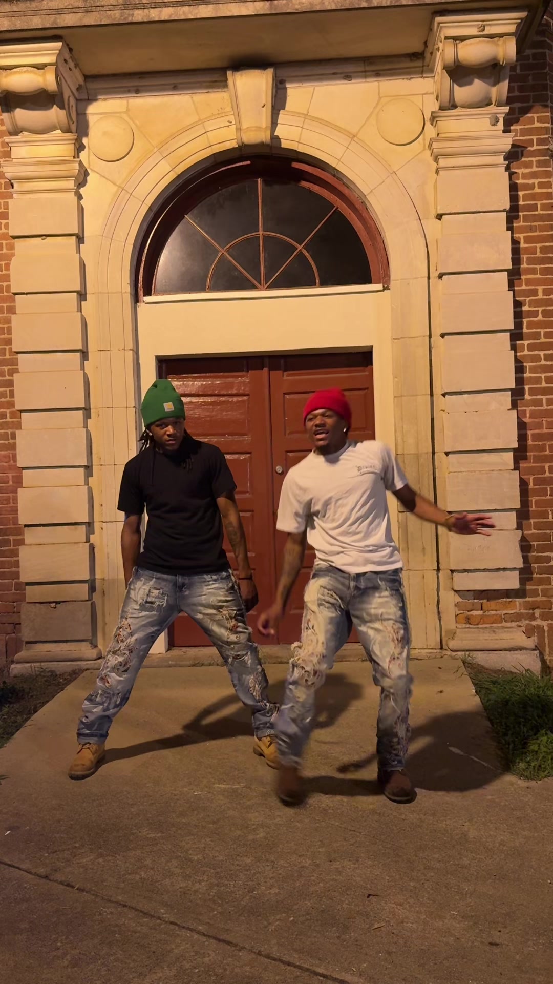 @Ghettotwins_