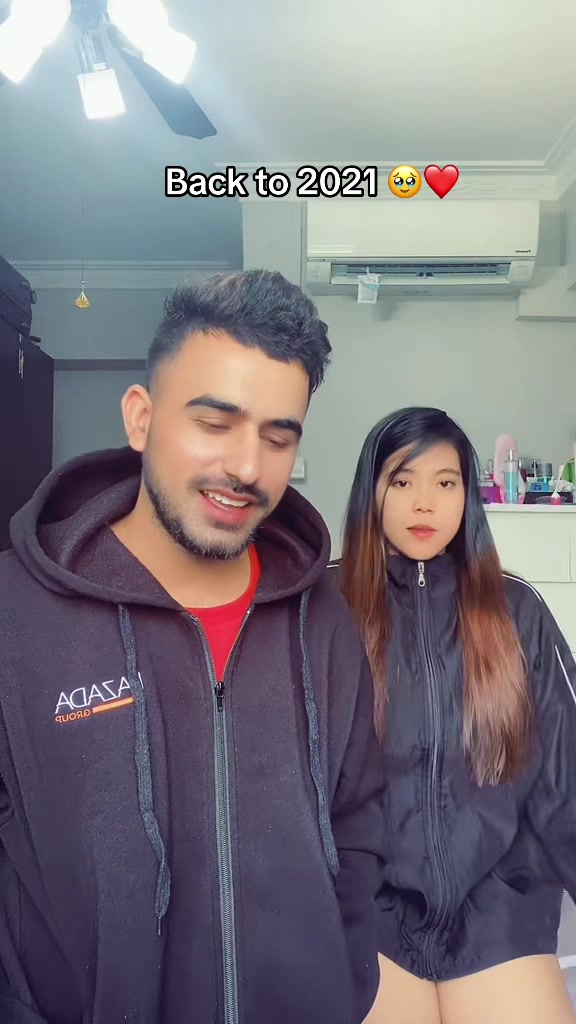 @Sourav&Jenni