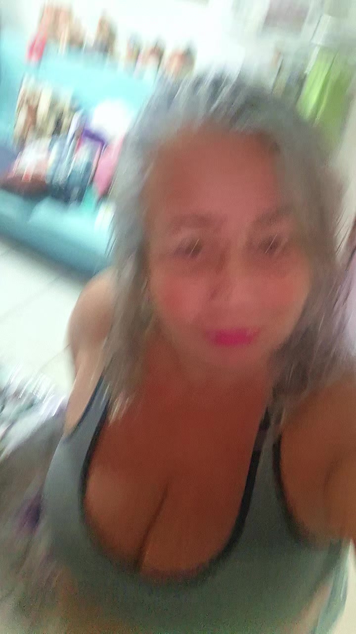 @regianebombonzinh