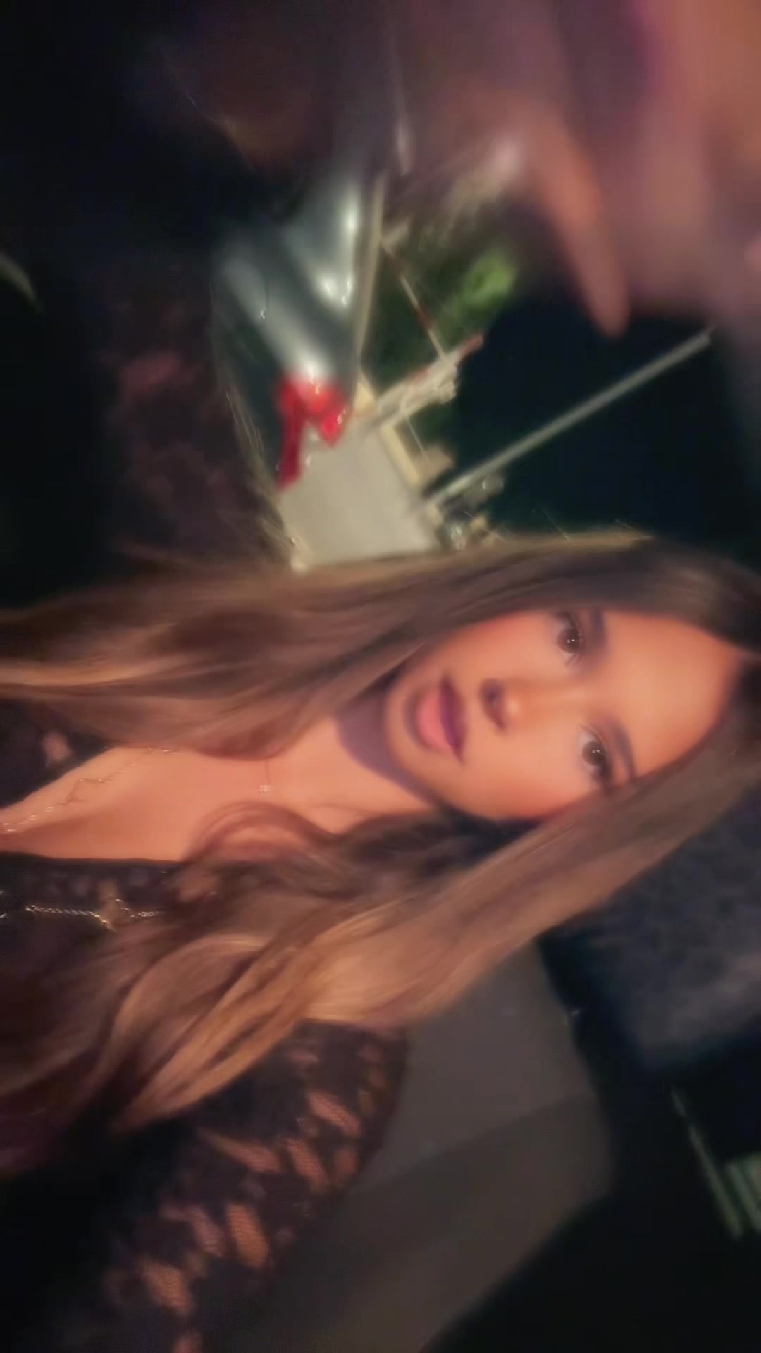 @L A U R Y N E