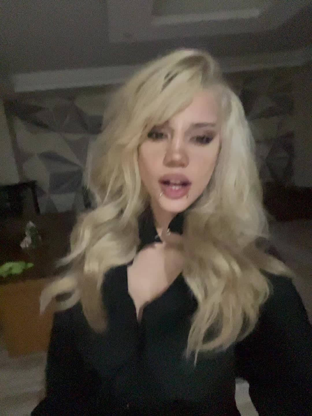 @cora.linn