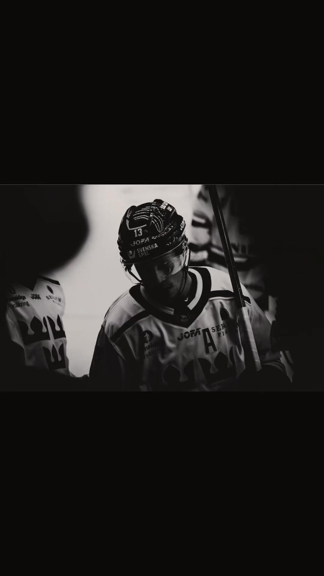 @UNHINGED HOCKEY