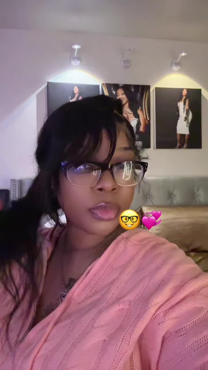 @KayXBeauty