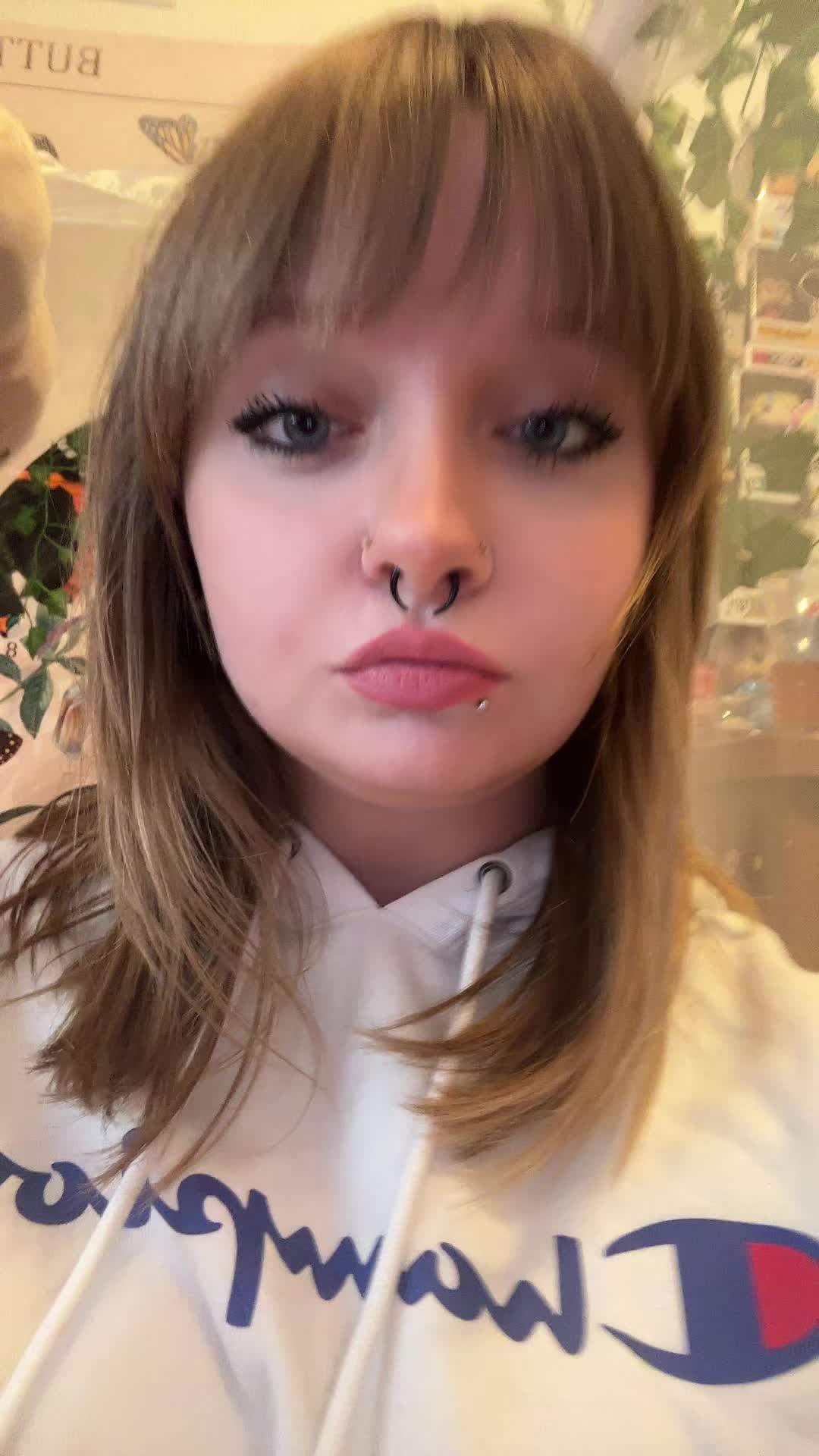 @Danielle 🩷