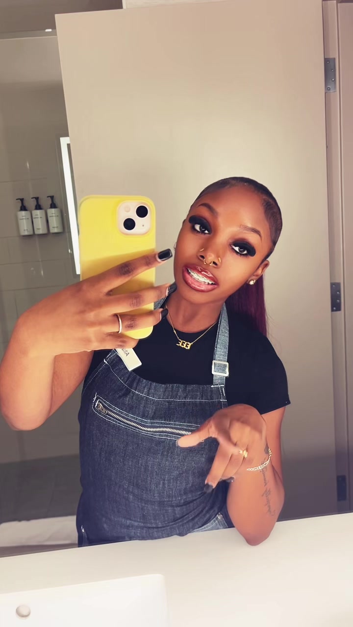 @justasexcleoo