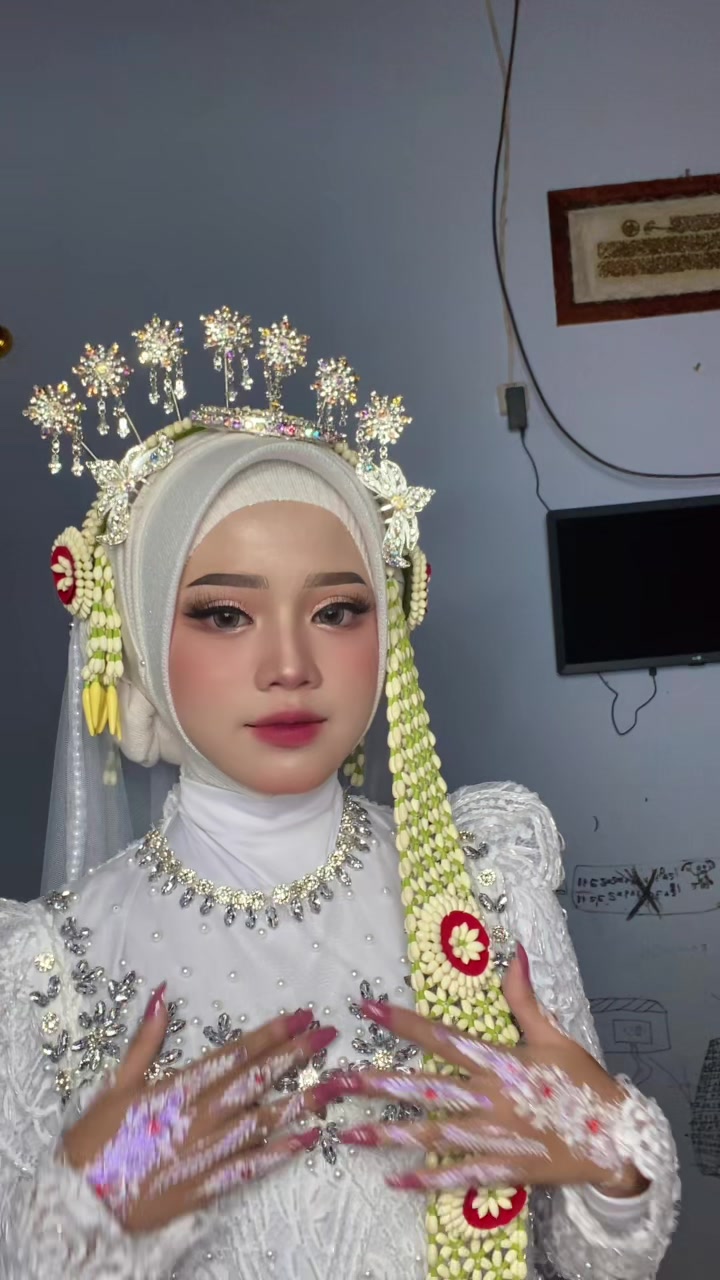 @Emma Makeup ๐