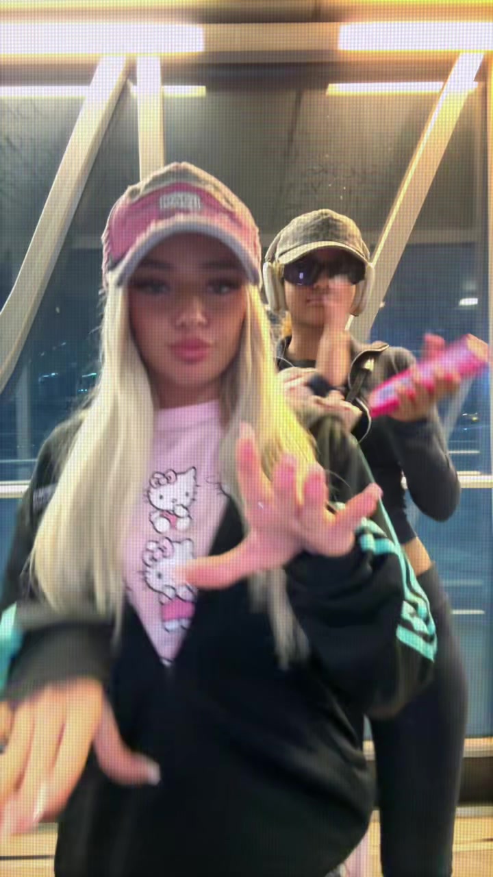 @COCACHERRIW