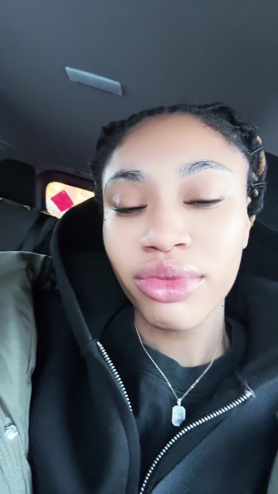 @Tiani.jada