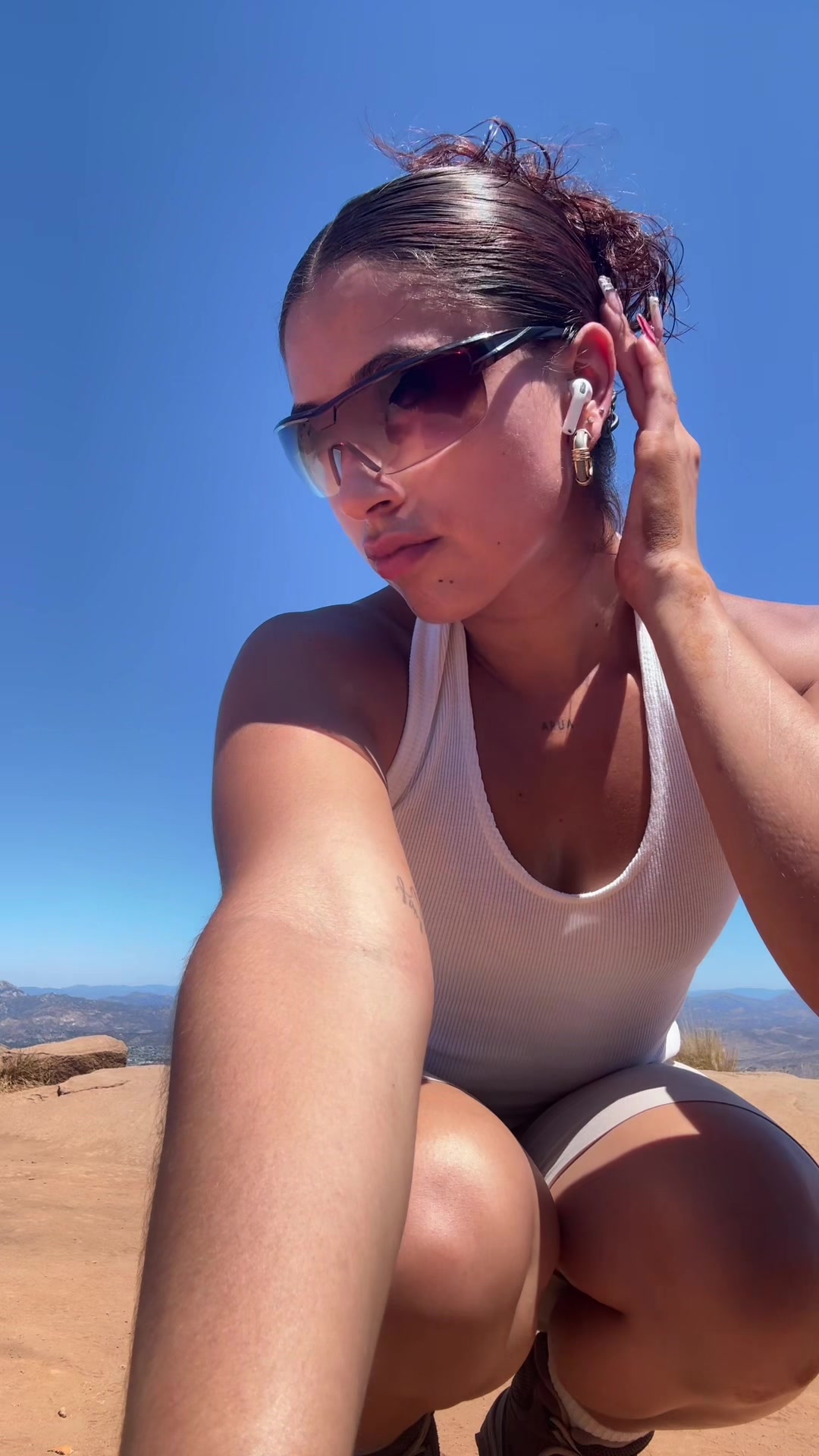 @E