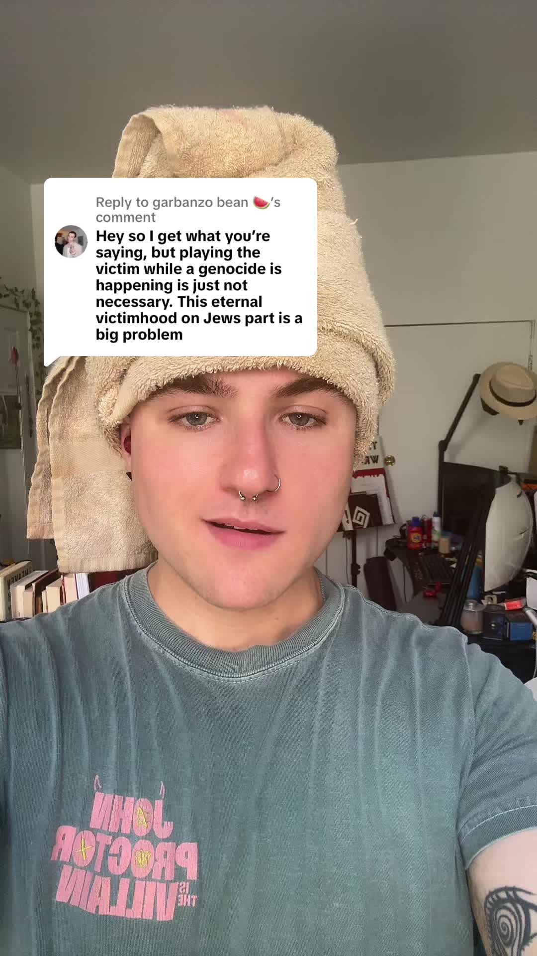 @Critical Lens