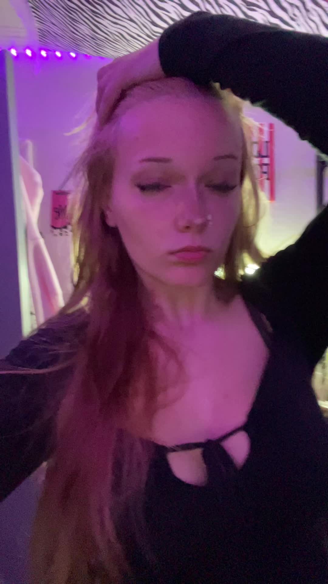 @️