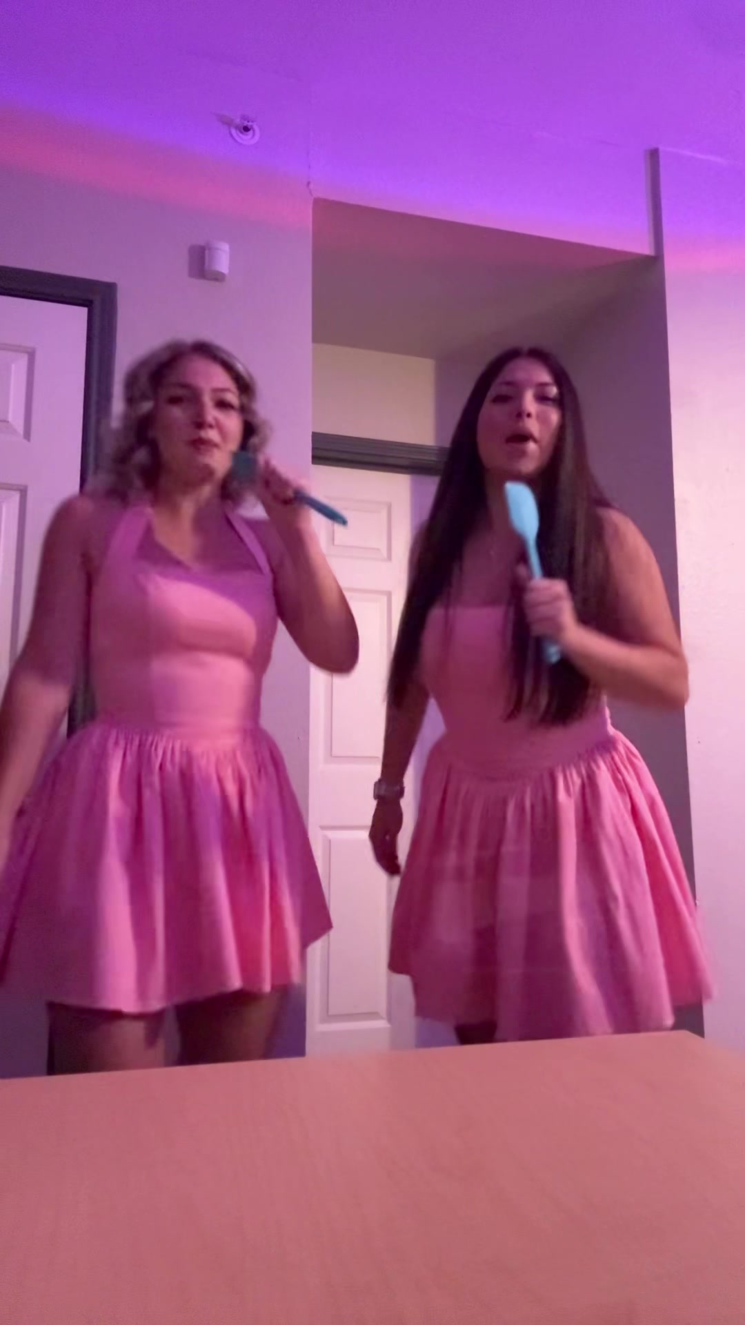 @Kaitlyn_04
