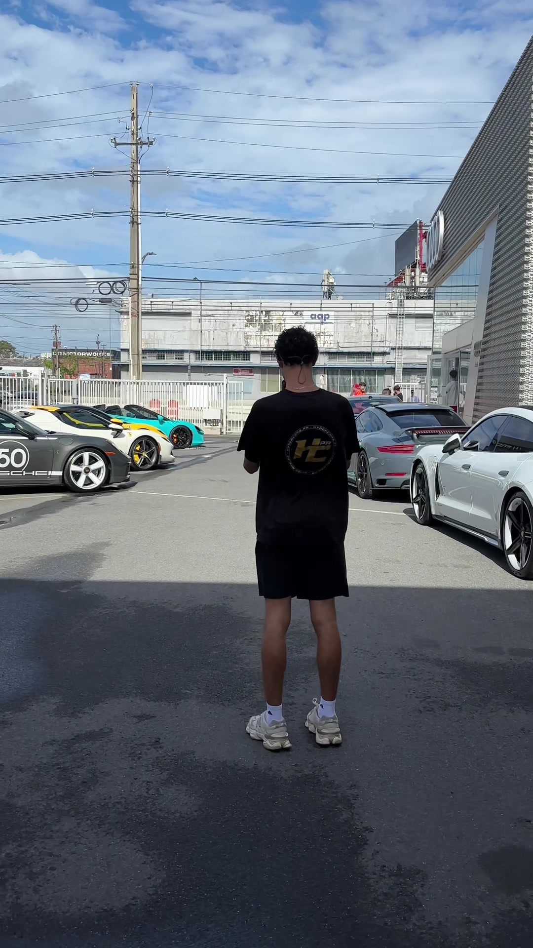@Hypercars_ PR