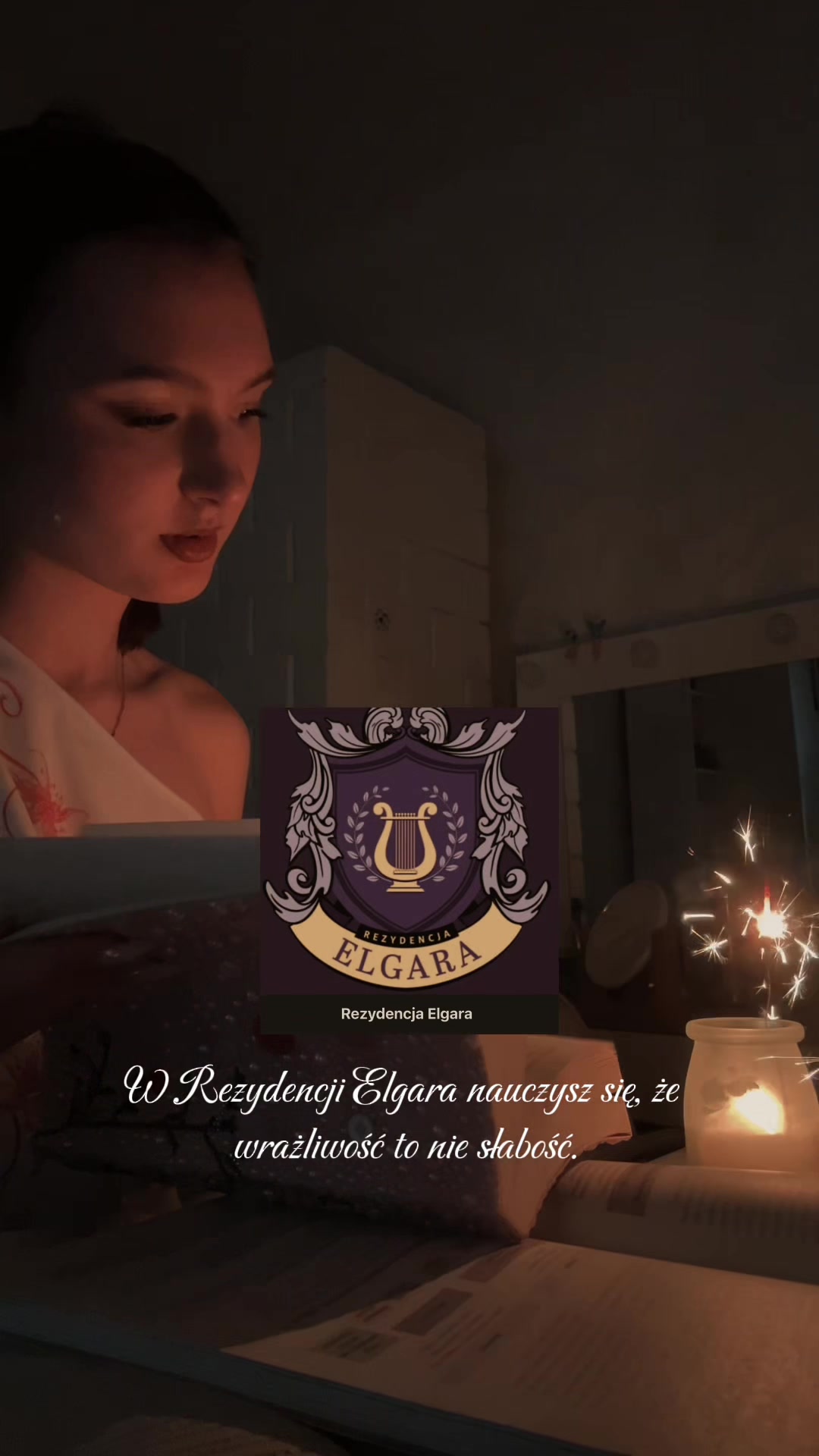 @⋆.𐙚 ˚𝐉𝐮𝐥𝐚&deg;|𝐁𝐨𝐨𝐤𝐭𝐨𝐤