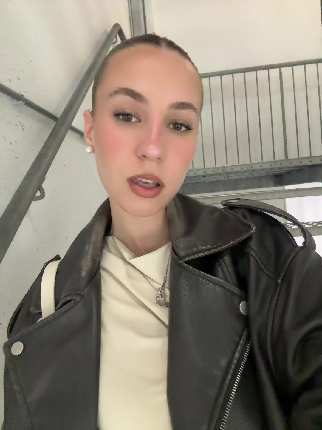 @Gia