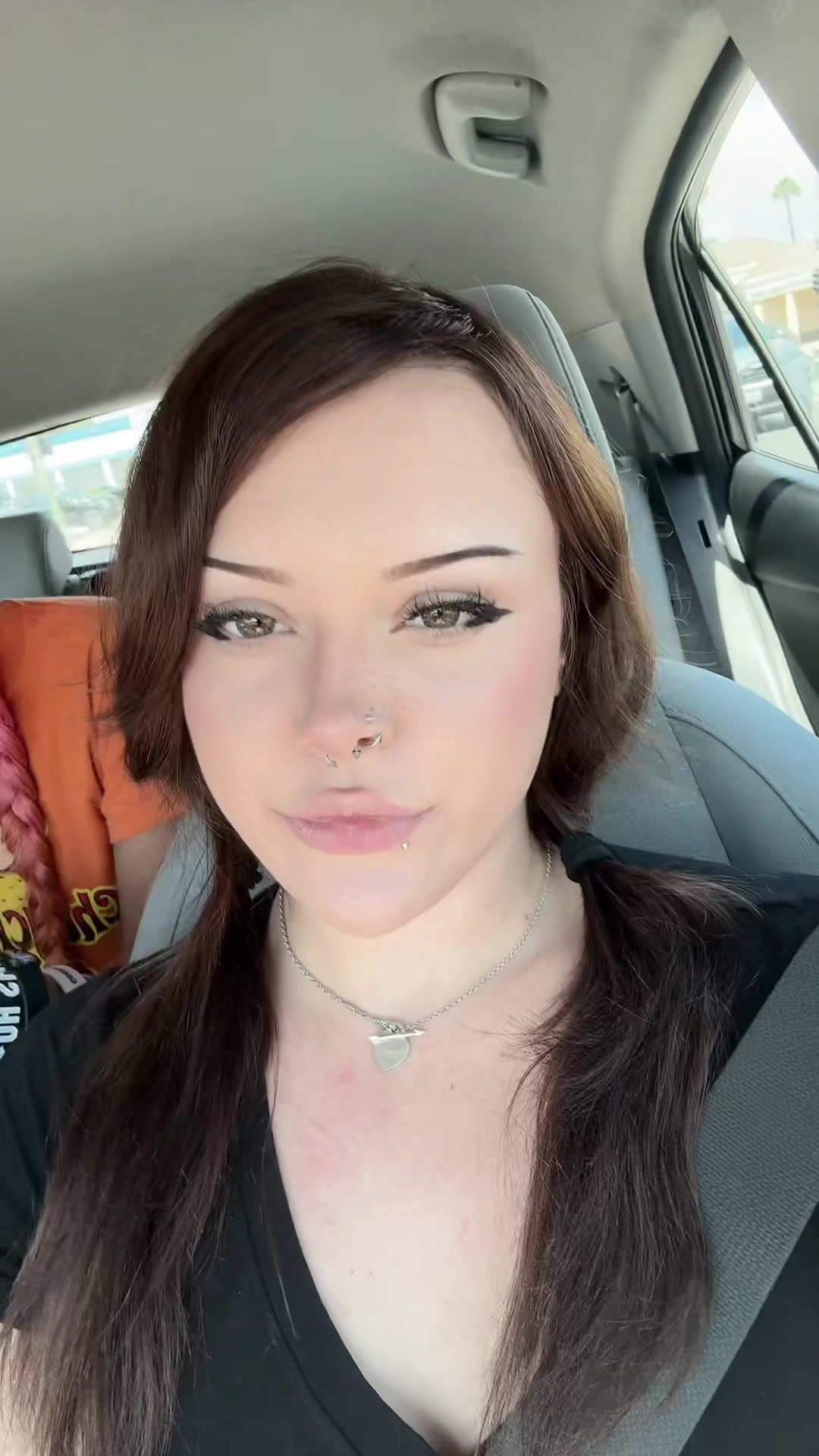 @polshubi