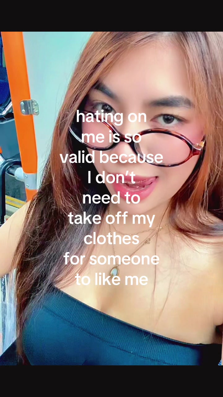 @izzy's fianc&eacute;e