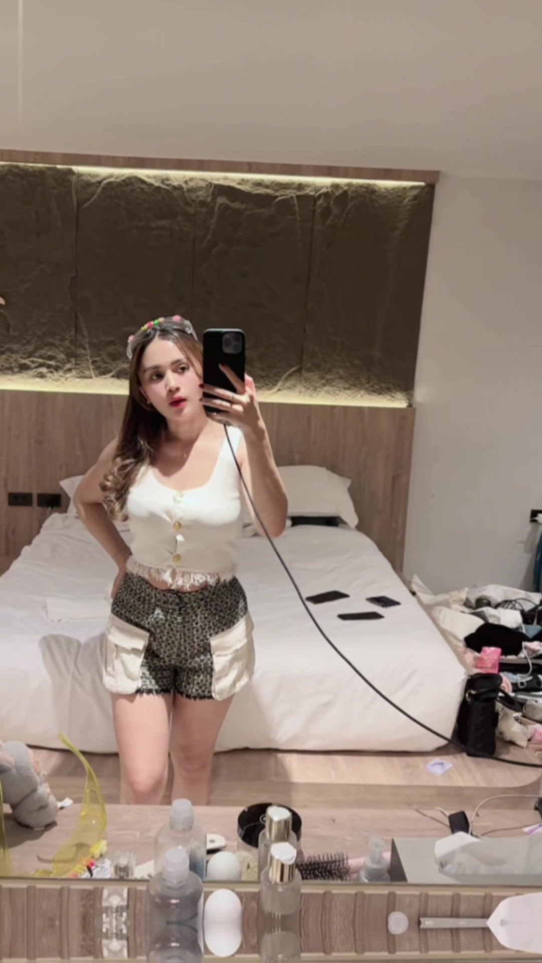 @Jeneva
