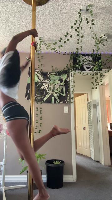 @Fae🌟