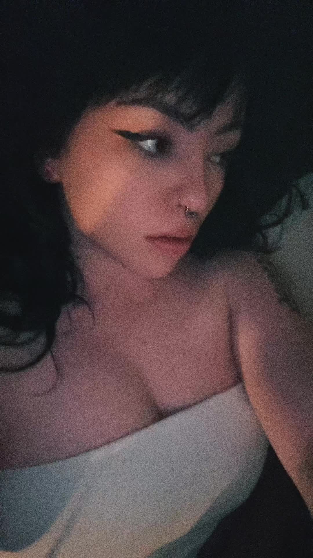 @gloomydoomykimaroonie
