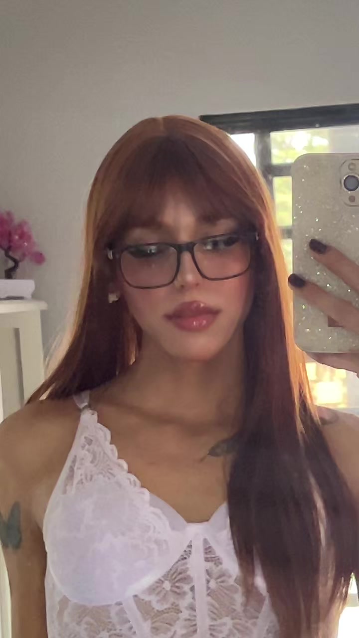 @LYNN GARC&Iacute;A