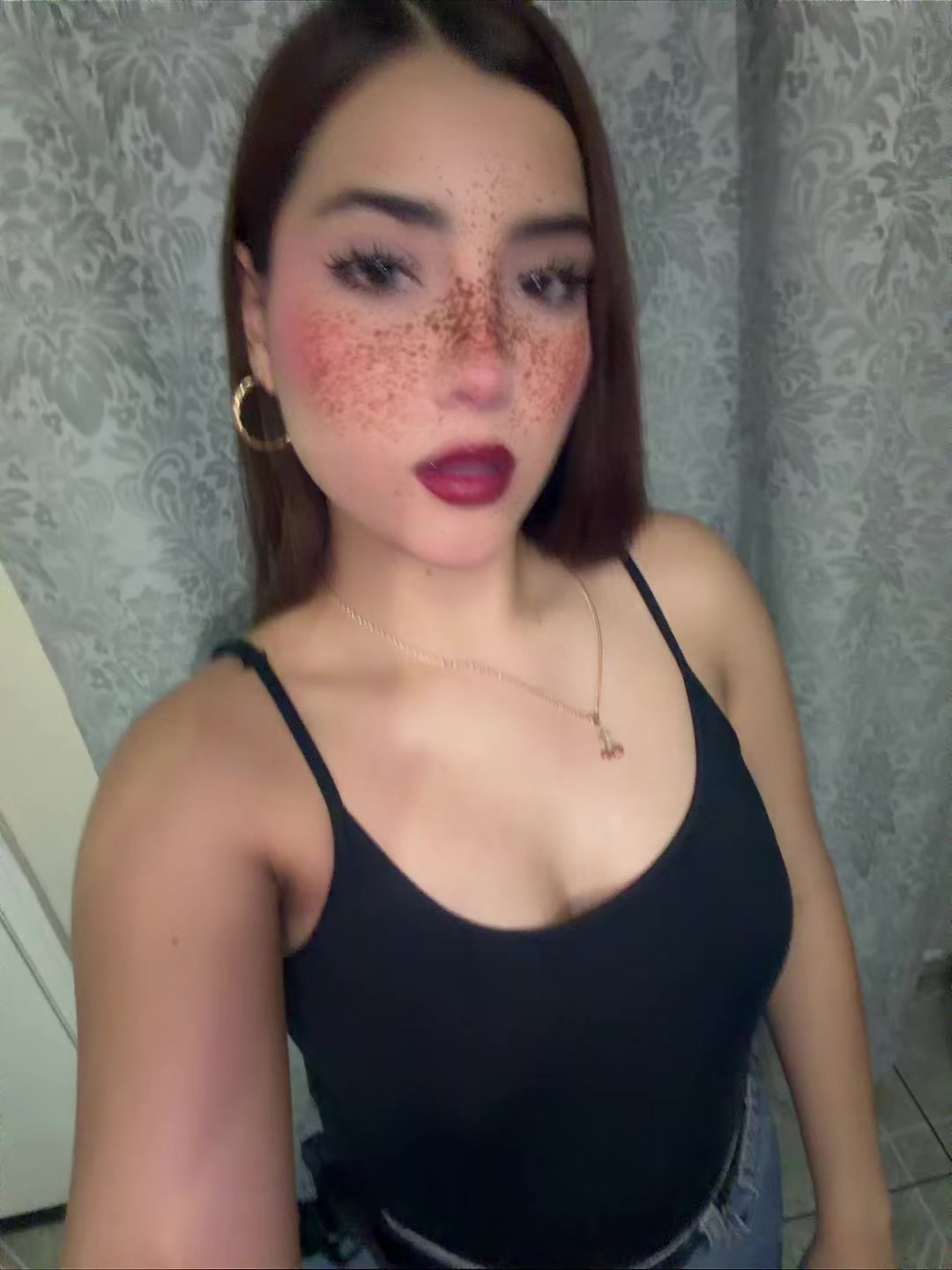 @Valeria_lol