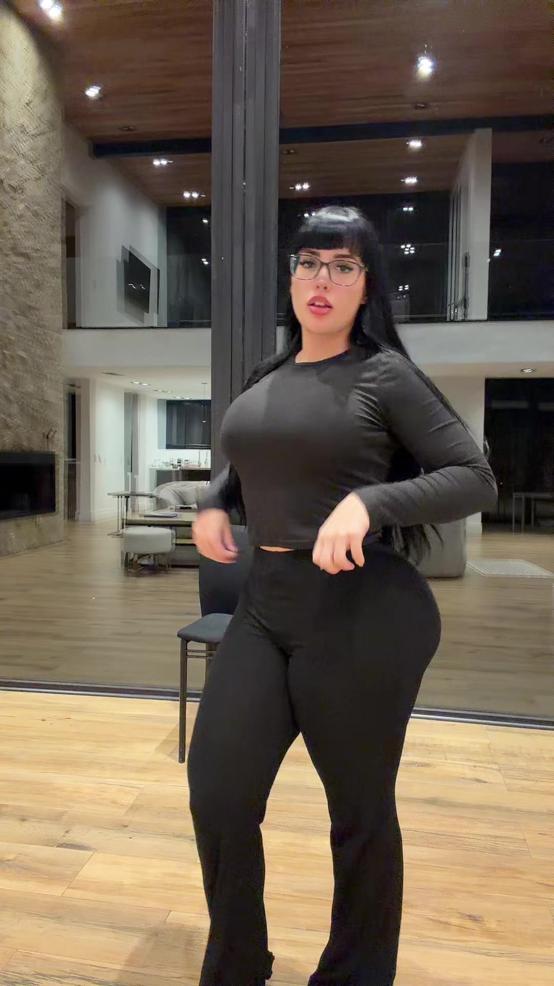 @𝕯𝖊𝖒𝖔𝖓𝖒𝖎𝖐𝖆🖤