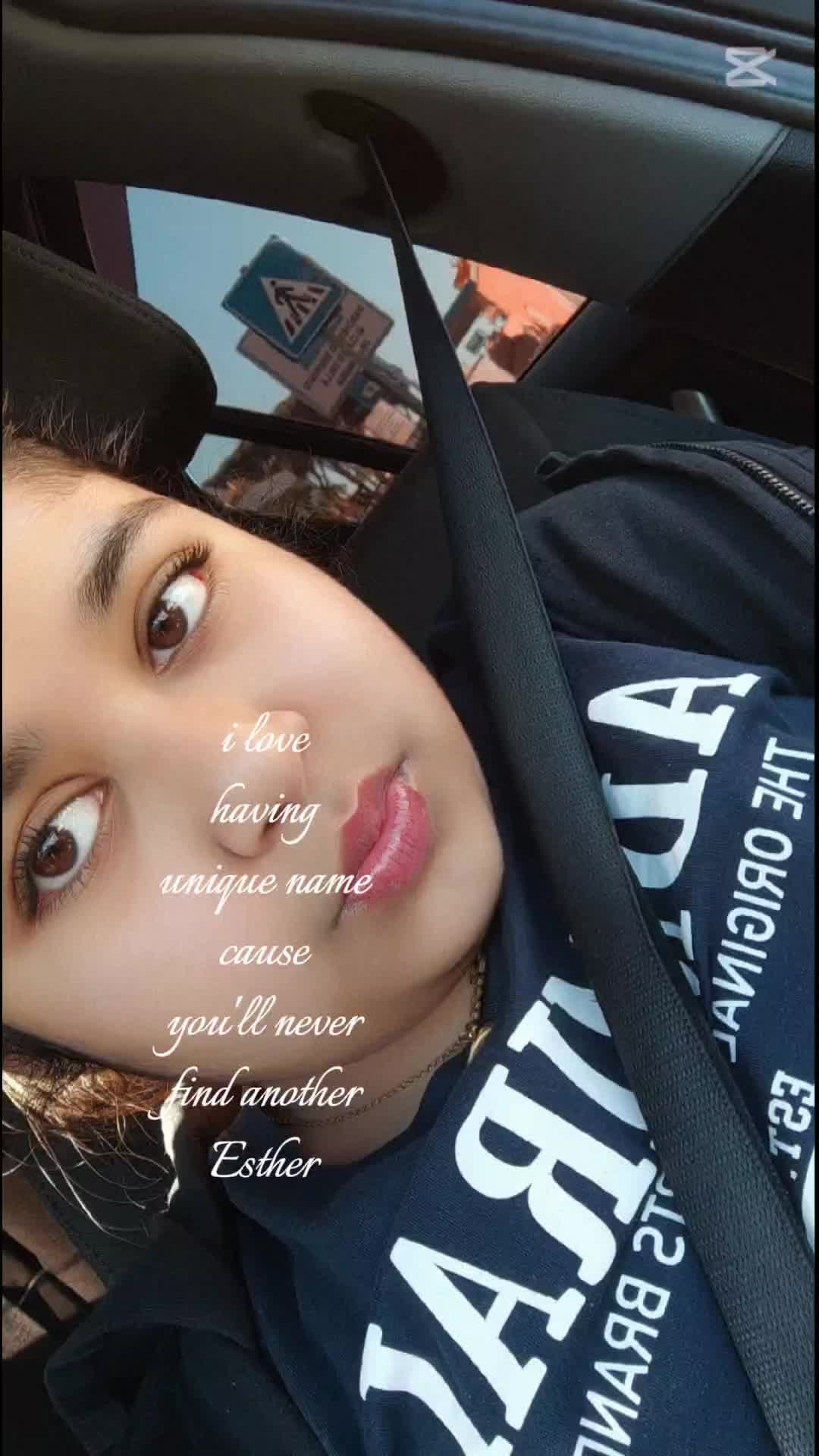 @✿ 𝓔𝓼𝓽𝓱𝓮𝓻 ✿