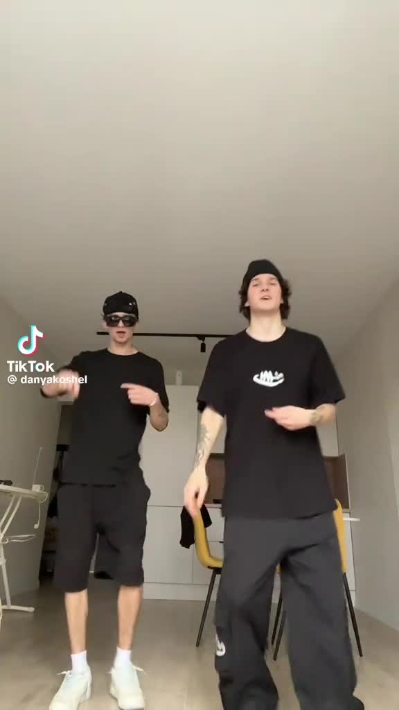 @София