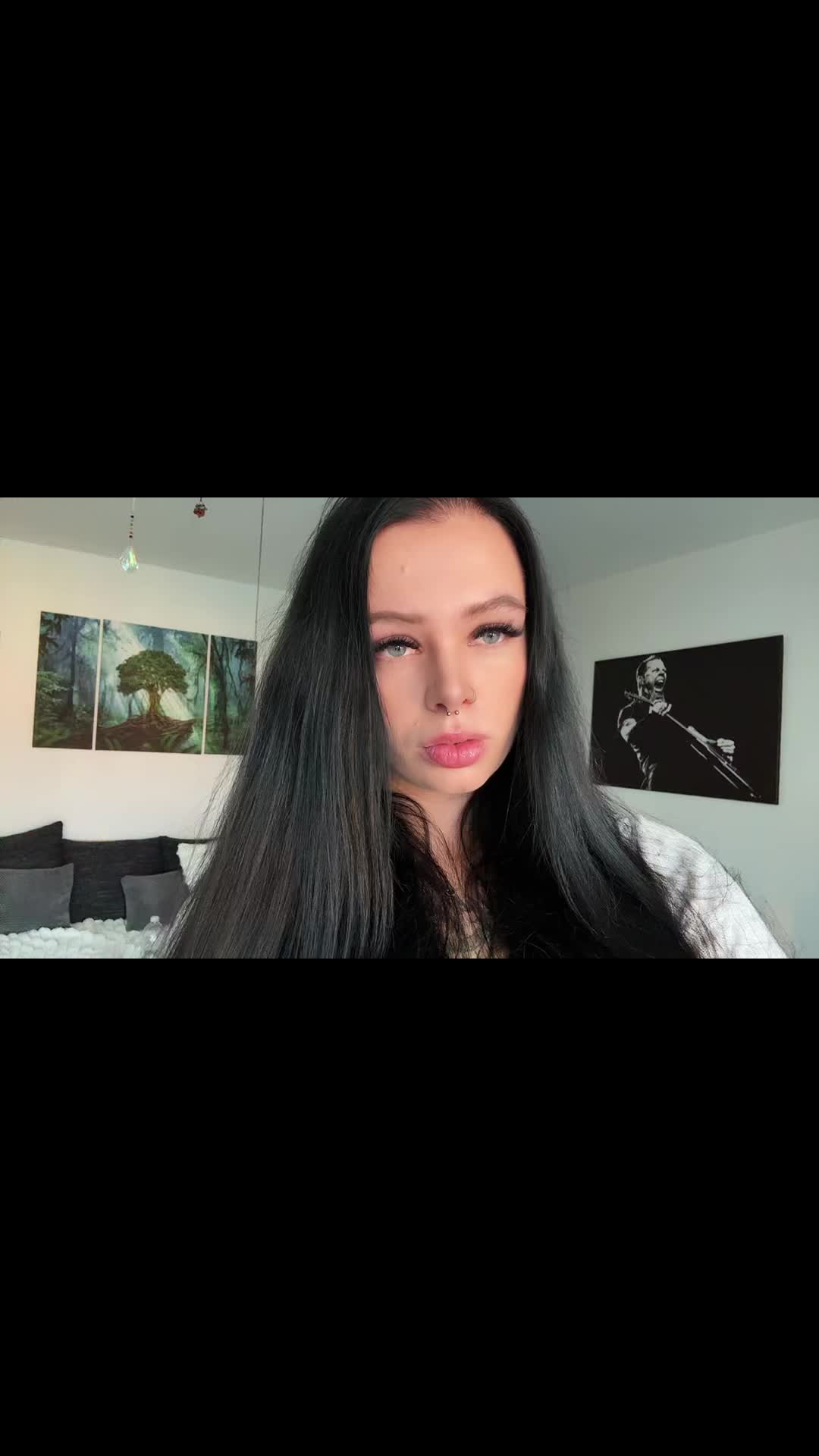 @Alina Marie 🖤