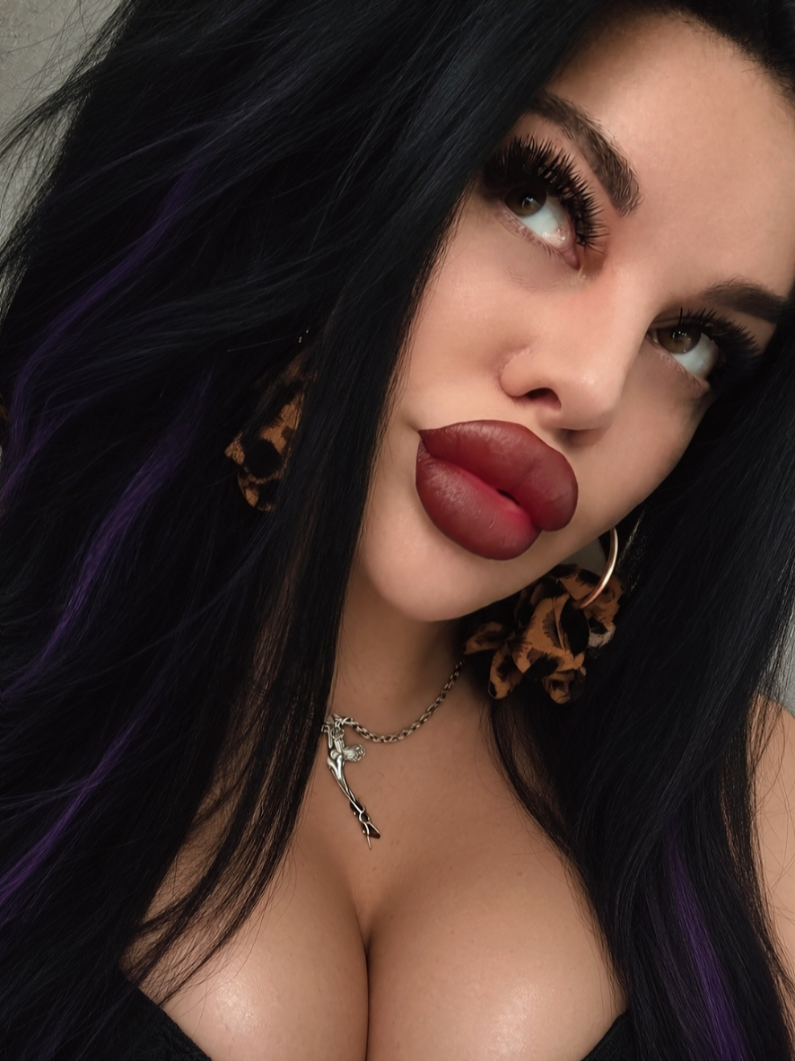 @tanya_selfie_maniac_