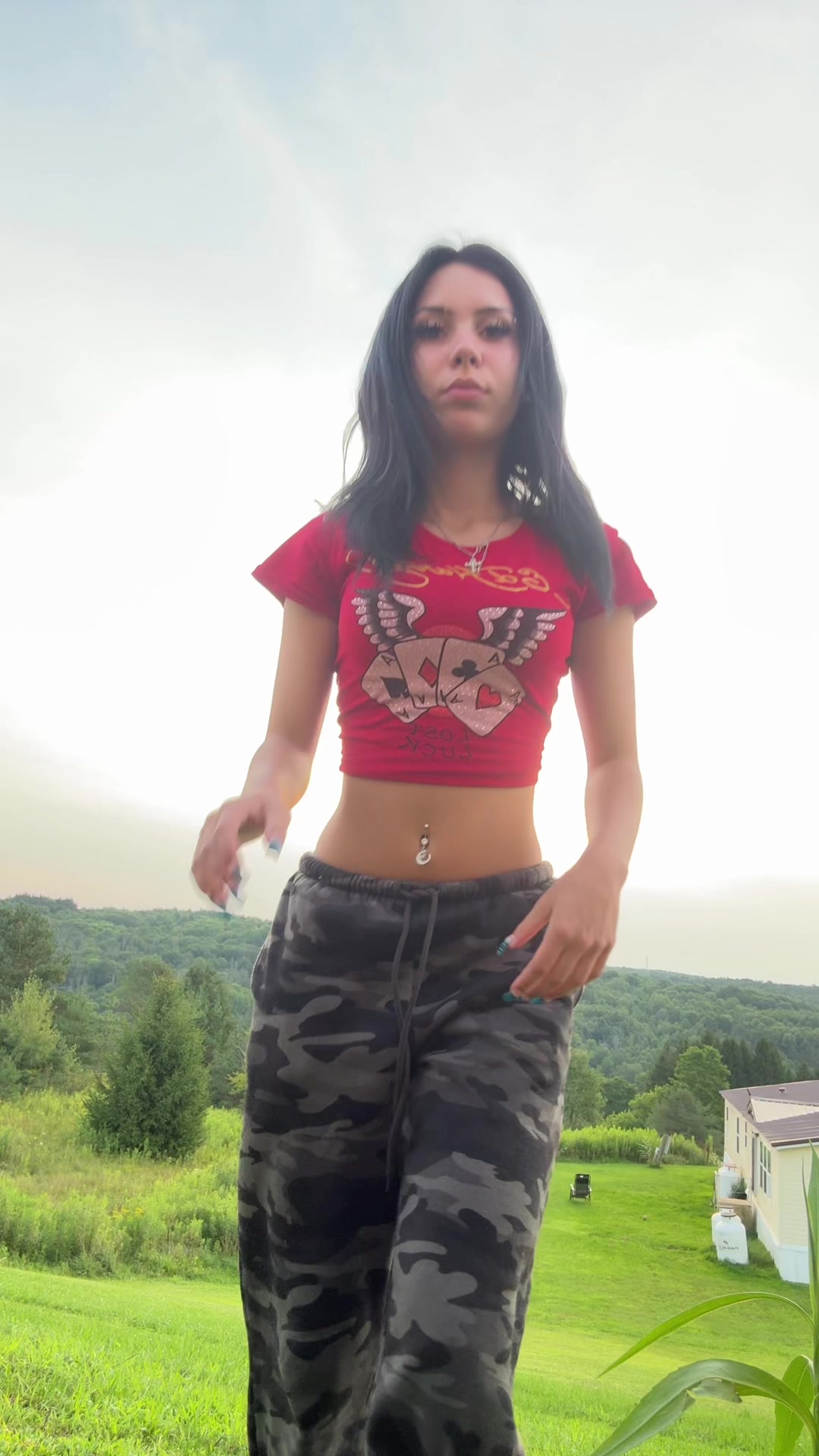 @qh0st1n