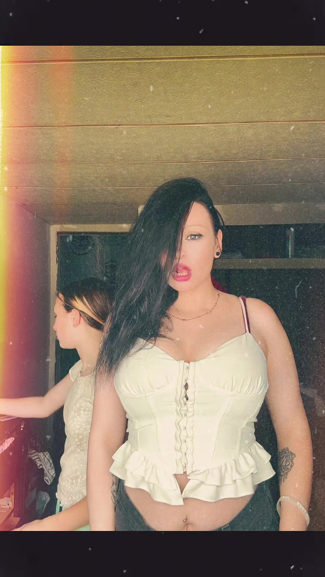 @Angel18