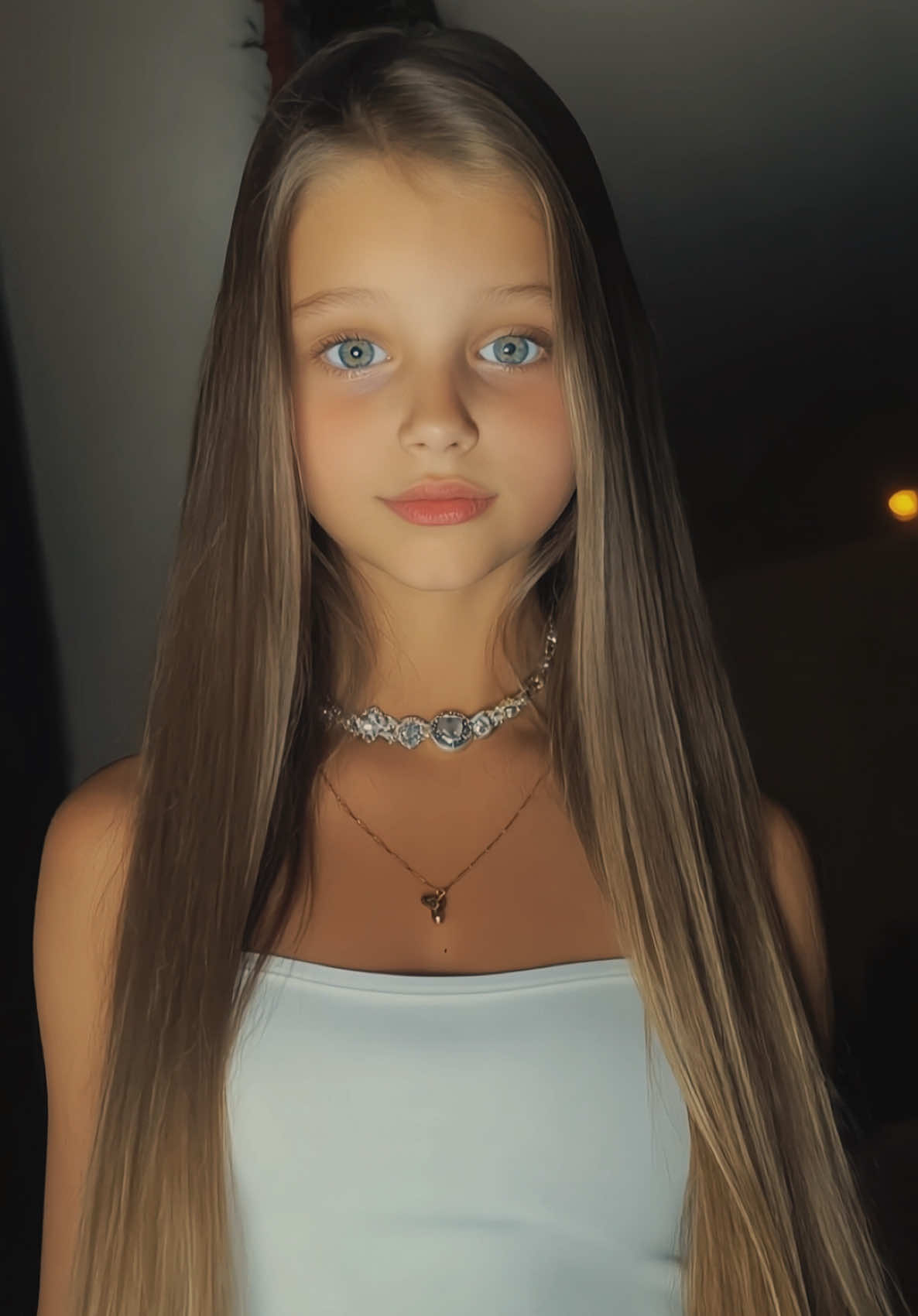 @Lunamodel