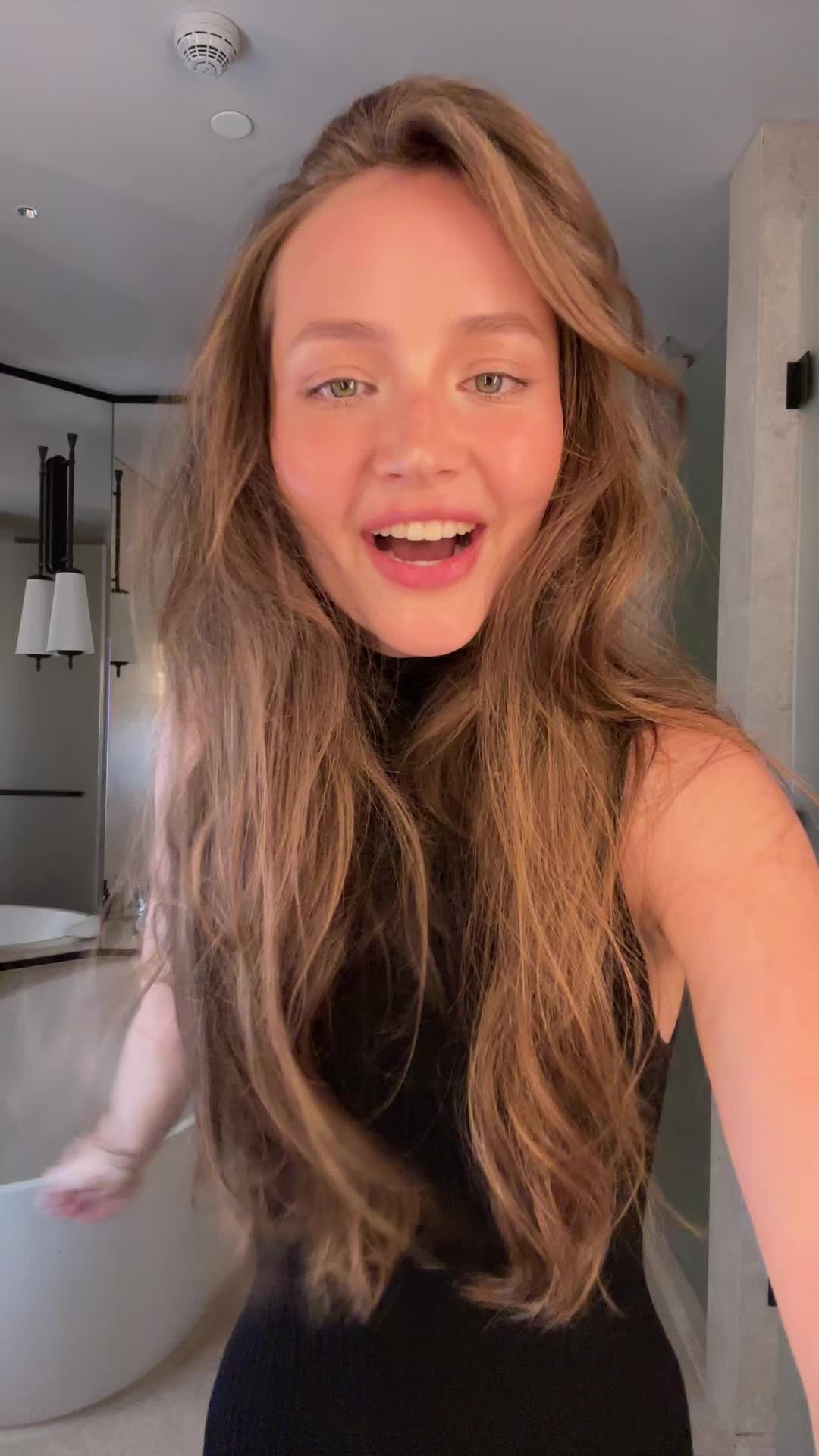 @hey_dely