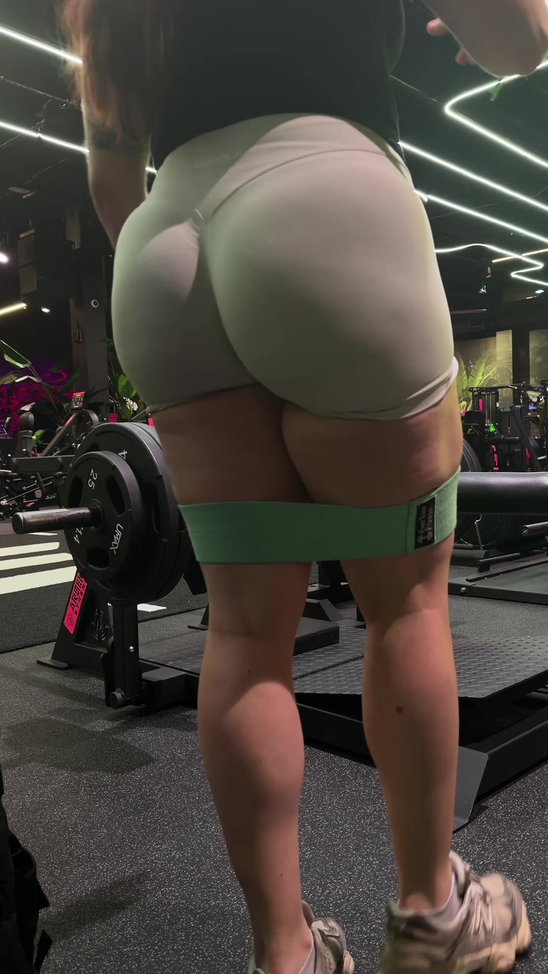 @Meganlifts.az