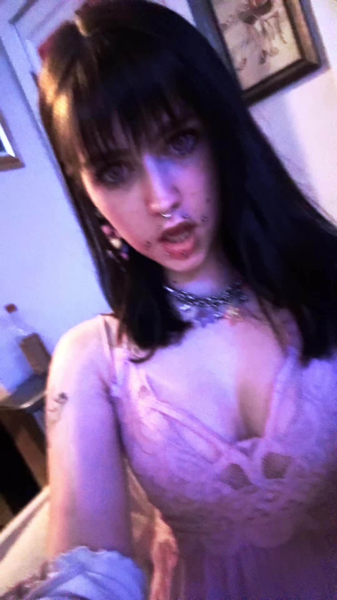 @kaylee goding 🖤