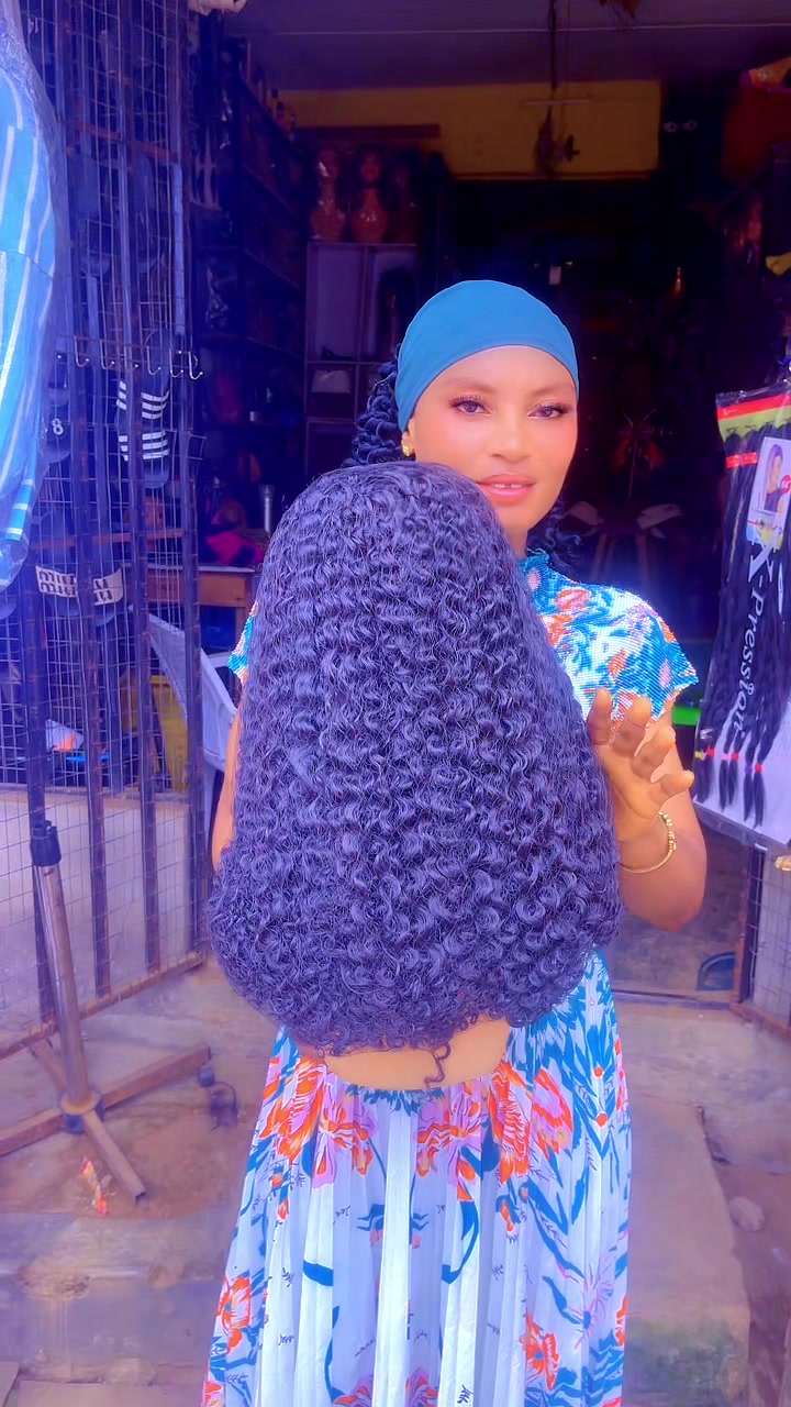 @BAG,SHOE,WEARS&WIG IN IPERU