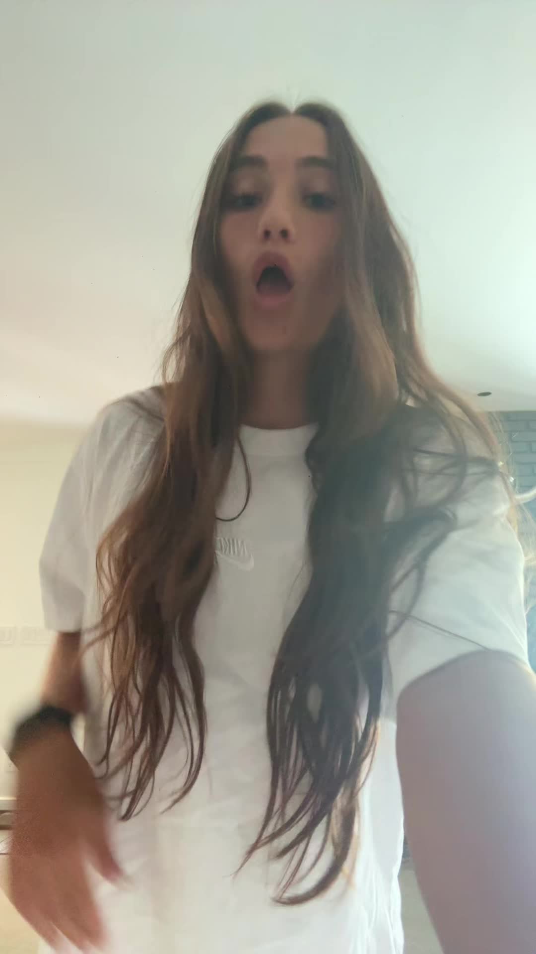 @Lo